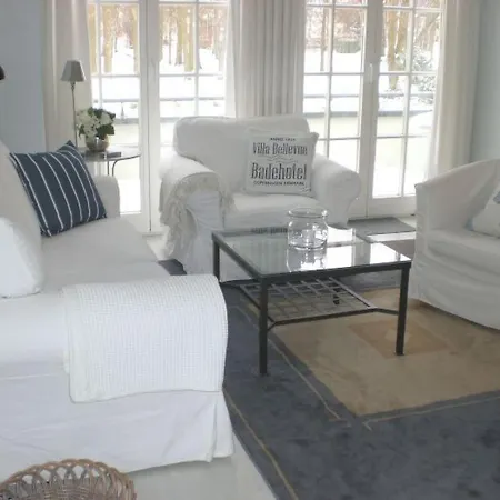 Grosse Morgensuenn-am-strand By Interhome *